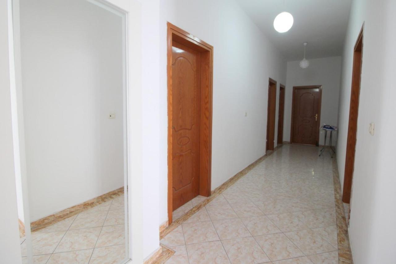 Hotel Vila Vilson Sarandë Kamer foto
