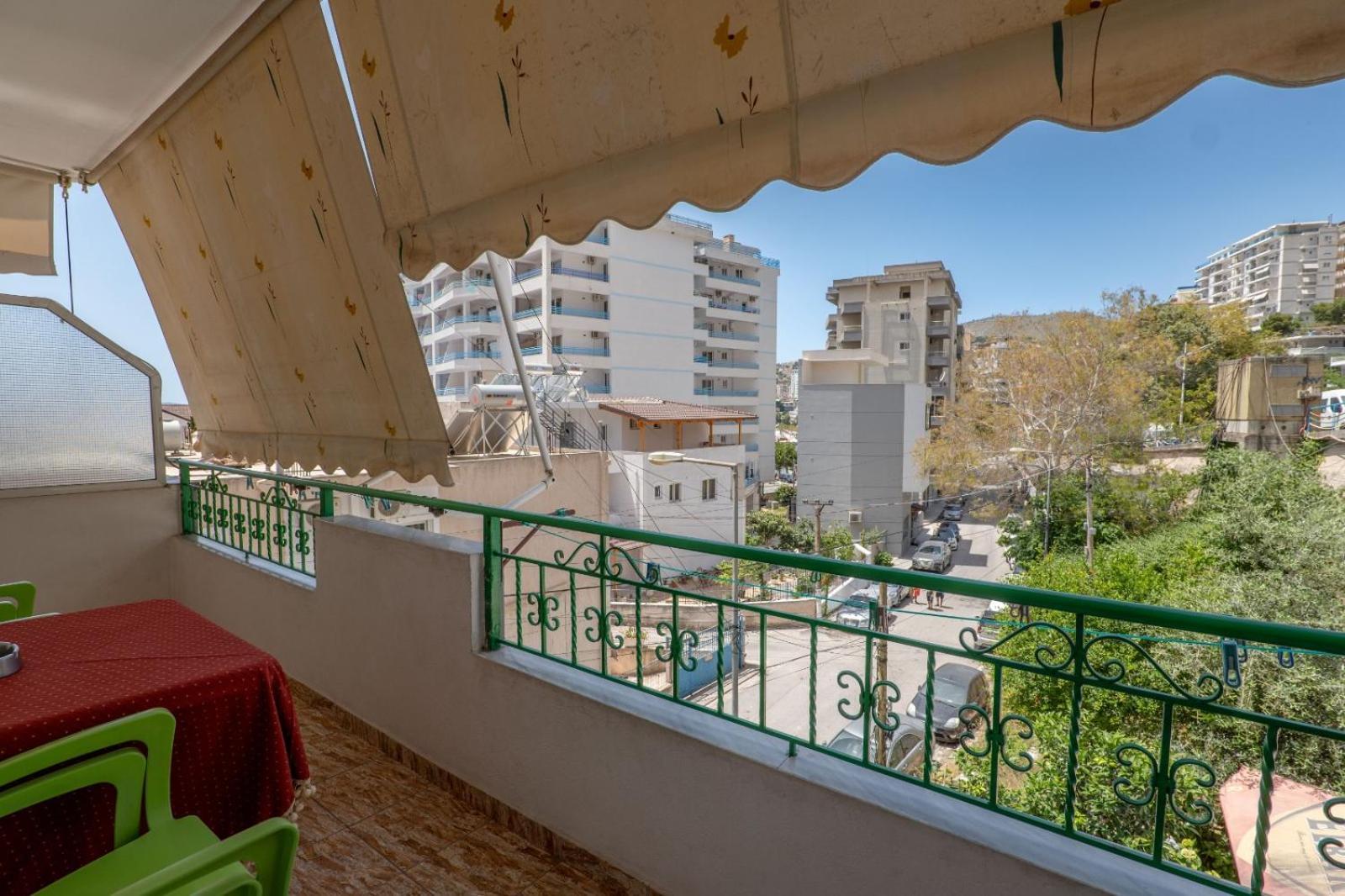 Hotel Vila Vilson Sarandë Buitenkant foto